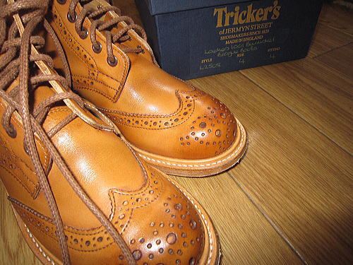 トリッカーズTricker'sのブーツ・靴に合うシューキーパー